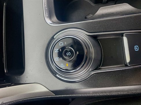 Used 2019 Ford Fusion SE image 14
