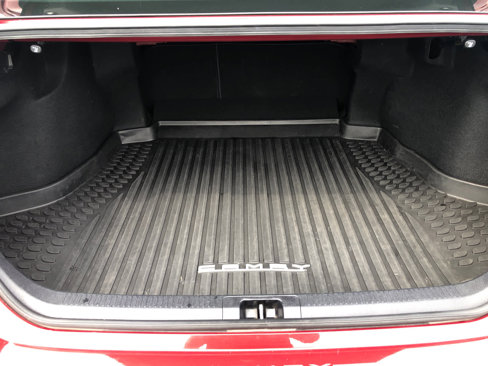 Used 2019 Toyota Camry LE image 25