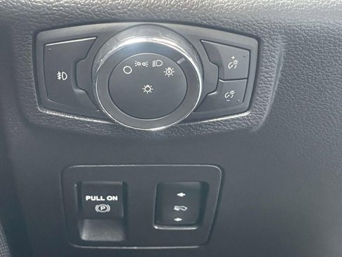 Used 2021 Ford Expedition Limited image 27