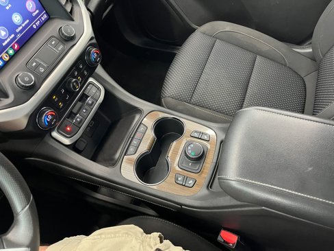 Used 2021 GMC Acadia SLE w/ Driver Convenience Package image 26
