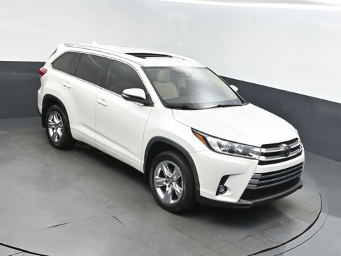 Used 2019 Toyota Highlander Limited image 1