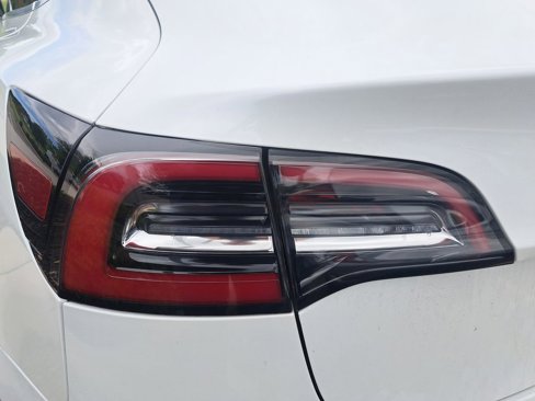 Used 2020 Tesla Model 3 Long Range image 9