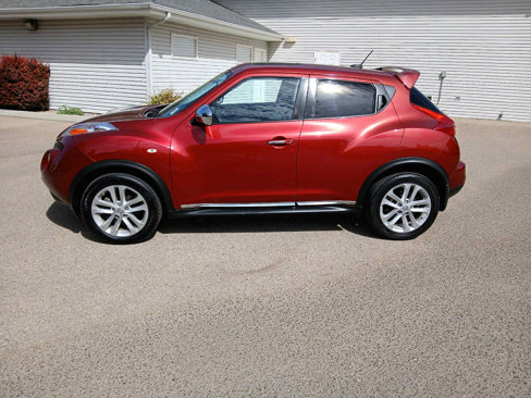 Used 2011 Nissan Juke SV w/ Chrome Pkg image 2