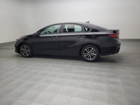Used 2023 Kia Forte LXS image 3