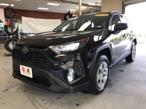 Certified 2021 Toyota RAV4 LE image 8