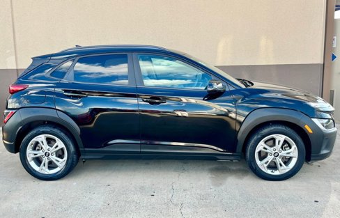 Used 2023 Hyundai Kona SEL image 5