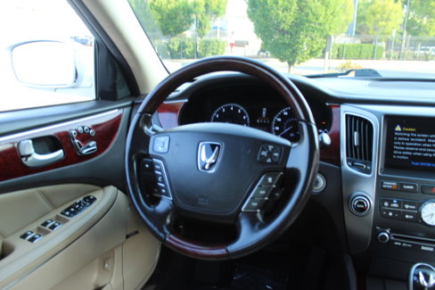 Used 2012 Hyundai Equus Signature image 22