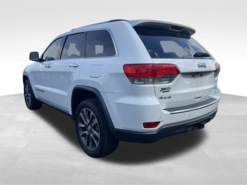 Used 2018 Jeep Grand Cherokee Limited w/ Trailer Tow Group IV image 5