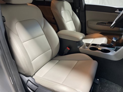 Used 2021 Kia Sportage S image 9