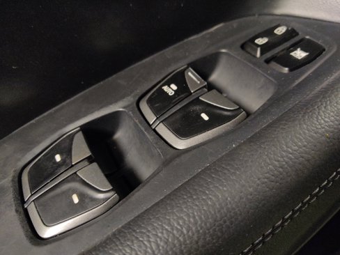 Used 2014 Hyundai Santa Fe Sport 2.0T w/ Technology Package 05 image 27