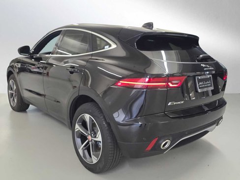 Used 2023 Jaguar E-PACE SE image 5