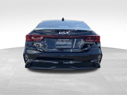 Used 2023 Kia Forte LXS image 6