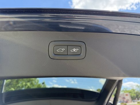 Used 2020 Volvo XC90 T6 Inscription w/ Protection Package Premier image 31