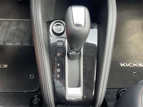 Used 2019 Nissan Kicks SR w/ SR Premium Package image 23