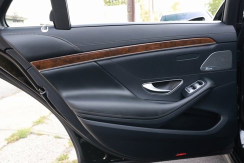 Used 2015 Mercedes-Benz S 550 4MATIC Sedan image 23