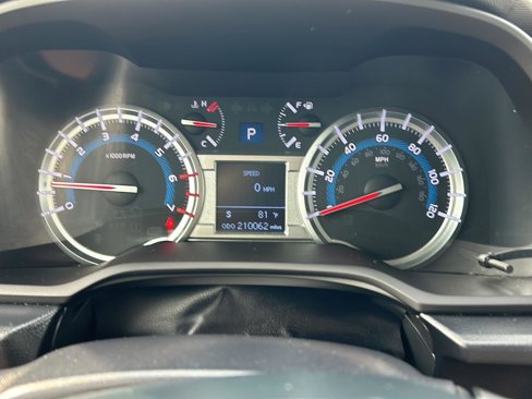 Used 2014 Toyota 4Runner SR5 Premium image 24