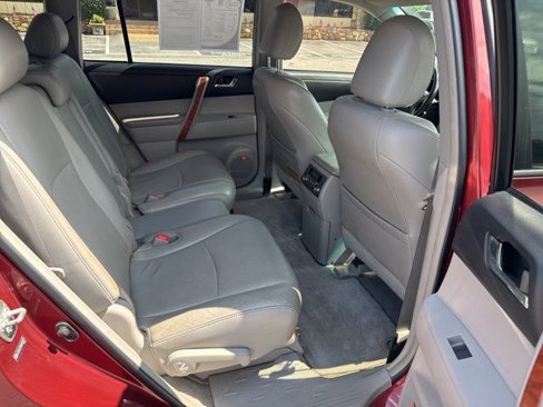 Used 2010 Toyota Highlander Limited image 16