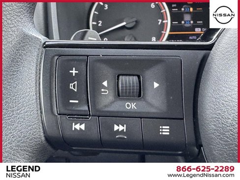 Used 2021 Nissan Rogue SV image 18