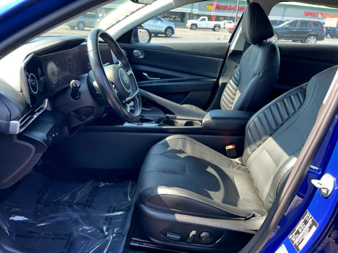 Used 2021 Hyundai Elantra Limited image 24