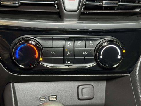 Used 2024 Buick Encore GX Sport Touring image 7
