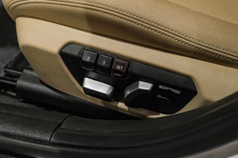Used 2018 BMW 330i Sedan image 32