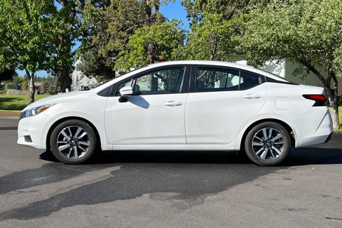 Used 2021 Nissan Versa SV image 7