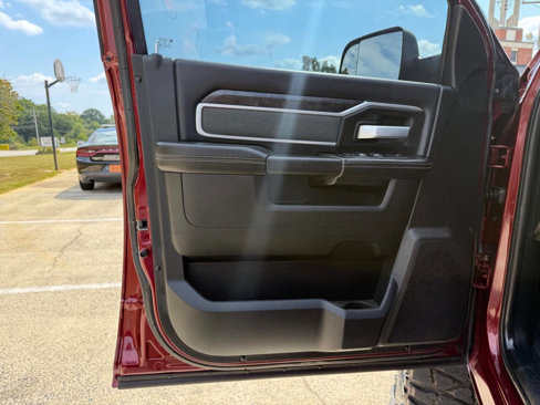Used 2022 RAM 2500 Big Horn w/ Level C Equiment Group image 15