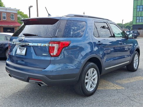 Used 2019 Ford Explorer XLT w/ Equipment Group 202A image 4