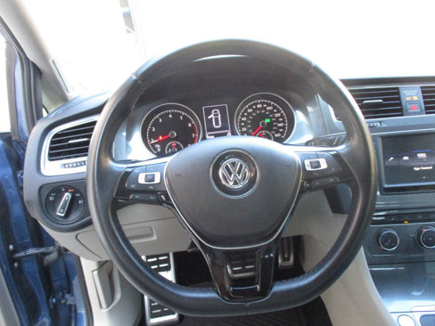 Used 2017 Volkswagen Golf Alltrack SE image 26