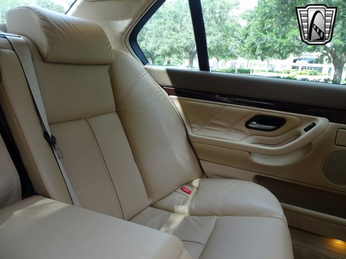 Used 1995 BMW 740iL image 22