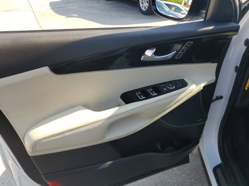 Used 2016 Kia Sorento SX w/ SXL Technology Package image 14