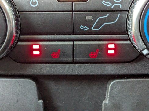 Used 2023 Ford Explorer Limited image 18