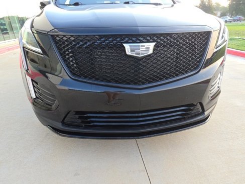 Used 2021 Cadillac XT5 Sportv w/ LPO, ONYX Package image 8