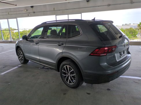 Used 2019 Volkswagen Tiguan SE w/ Panoramic Sunroof Package image 7