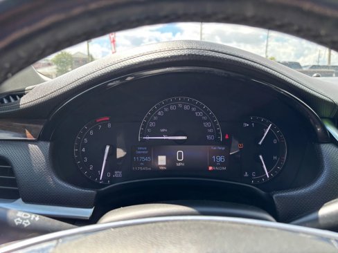 Used 2017 Cadillac XTS Luxury image 9