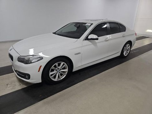 Used 2016 BMW 528i Sedan image 2