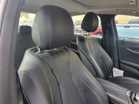 Used 2018 Mercedes-Benz E 300 image 18