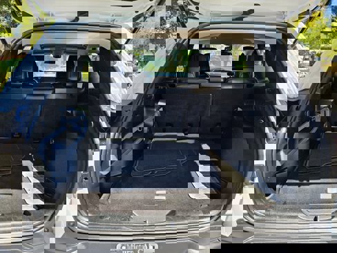 Used 2018 Jeep Cherokee Latitude Plus image 25