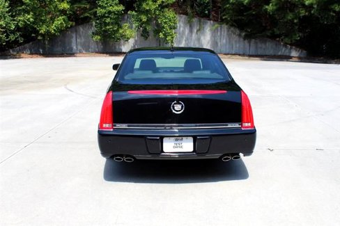 Used 2006 Cadillac DTS Performance image 4