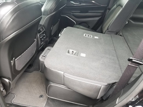 Certified 2022 Jeep Grand Cherokee Altitude image 14