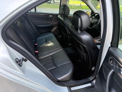 Used 2006 Mercedes-Benz C 280 4MATIC Sedan image 8
