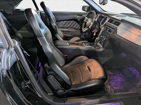 Used 2013 Ford Mustang GT Premium image 22