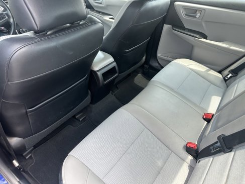Used 2016 Toyota Camry SE image 18