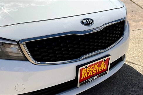 Used 2017 Kia Forte LX image 25