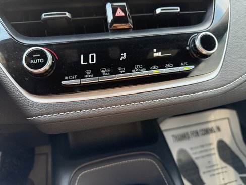 Used 2020 Toyota Corolla SE image 39