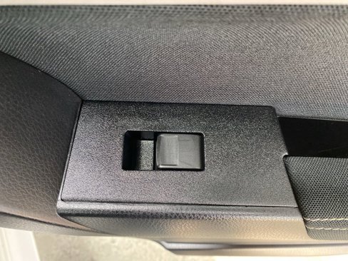Used 2016 Toyota Corolla LE image 21