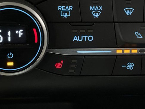 Used 2020 Ford Escape Titanium image 7