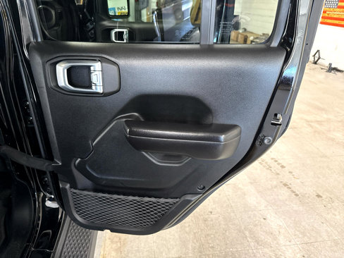 Used 2021 Jeep Gladiator Sport image 44