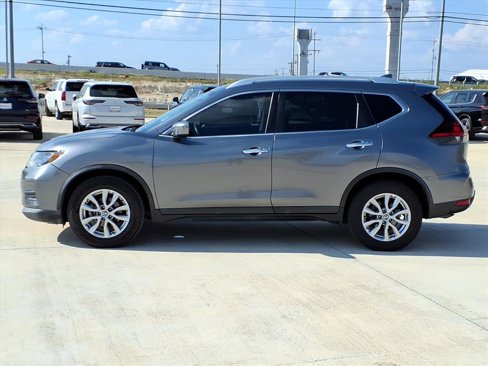 Used 2018 Nissan Rogue SV image 6