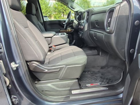 Used 2020 Chevrolet Silverado 1500 RST image 32